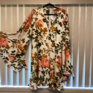 Trendy big sleeve dress